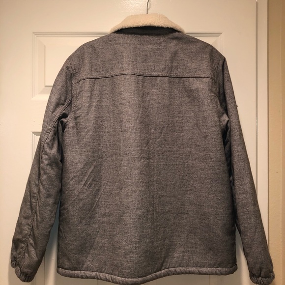 Levi’s Sherpa Jacket - Picture 2 of 4